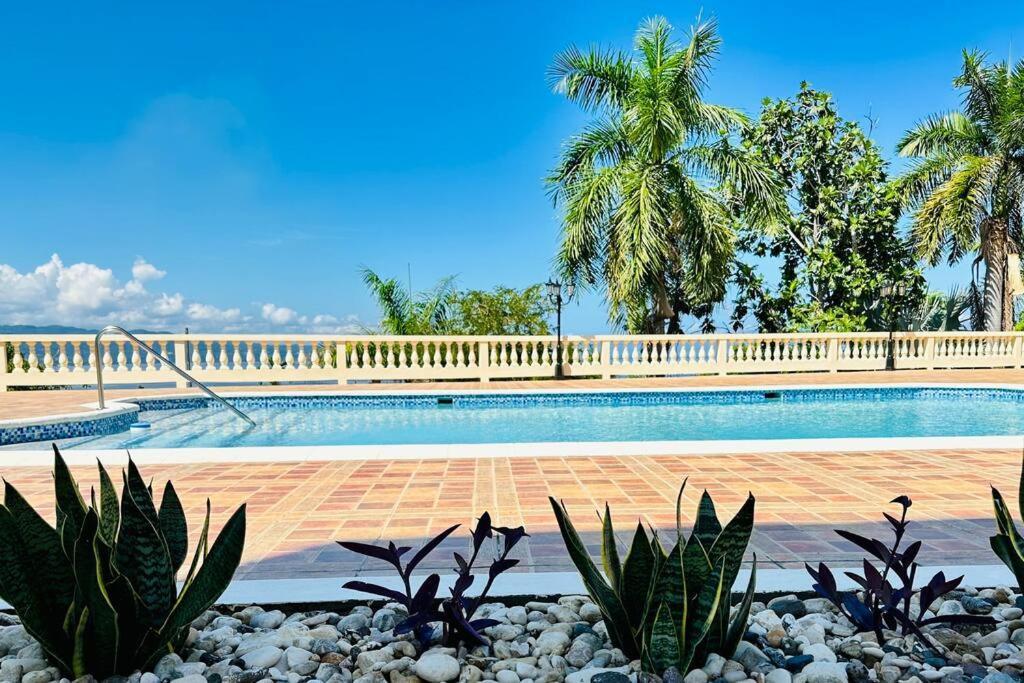 Falcon Islandview - Airport Pickup Available - 24Security Montego Bay Ngoại thất bức ảnh