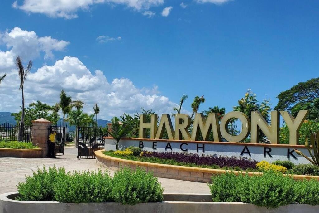 Falcon Islandview - Airport Pickup Available - 24Security Montego Bay Ngoại thất bức ảnh